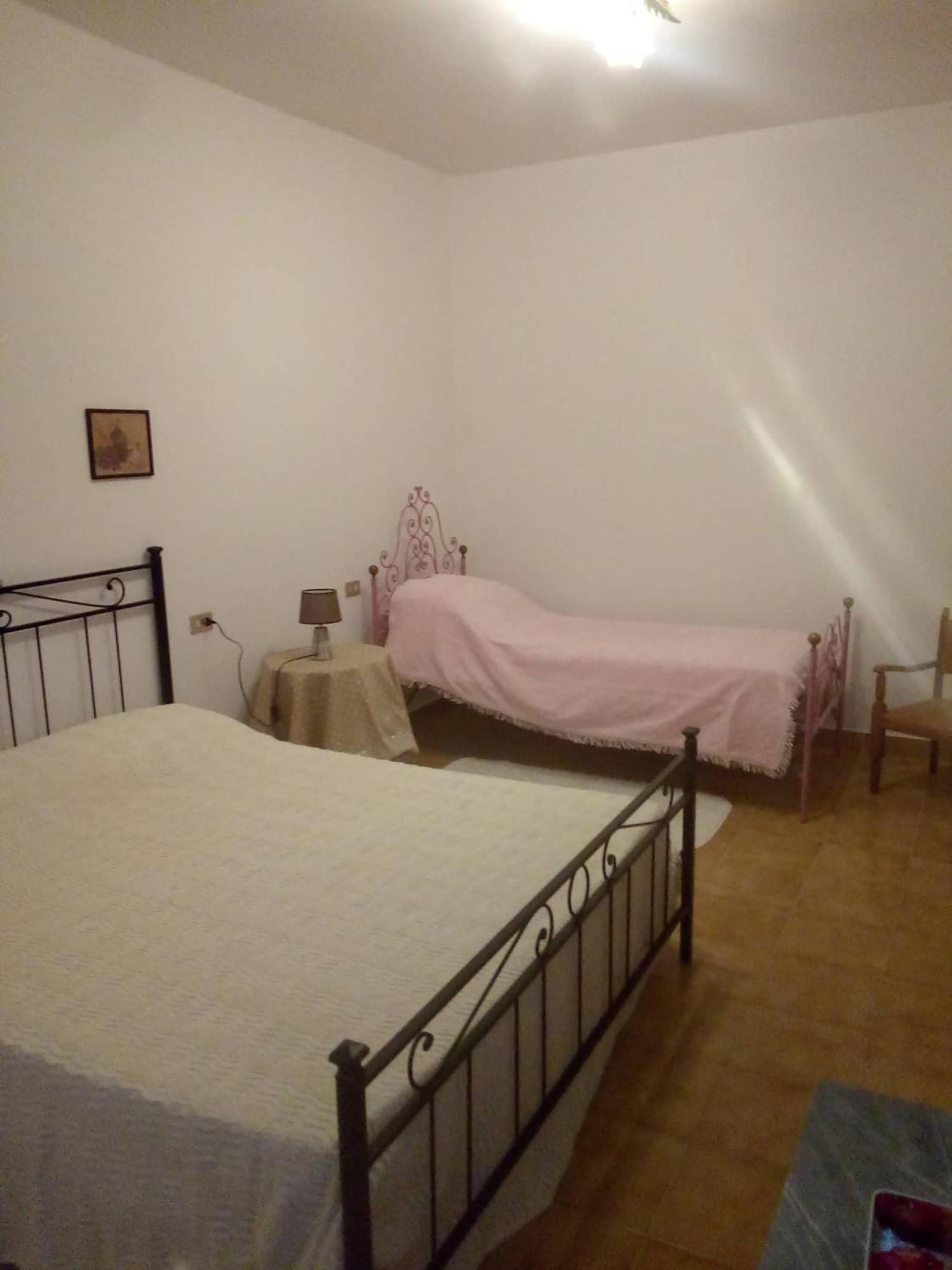 Casa Carducci Affittacamere Monteleto Eksteriør billede